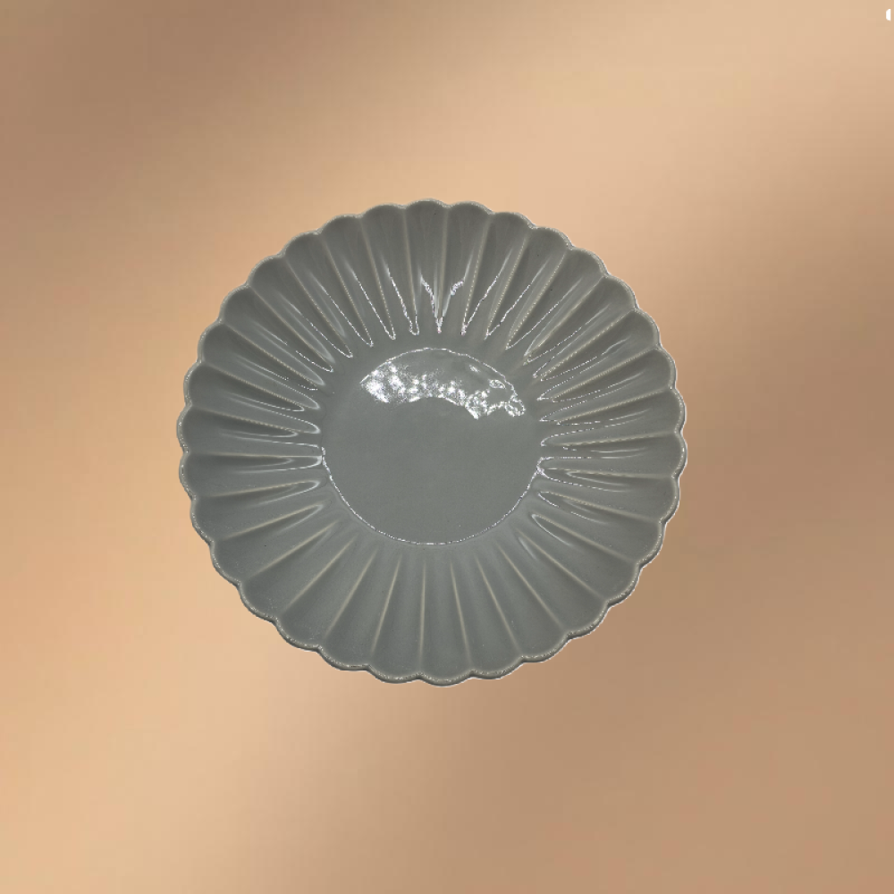 Chrysanthemum Shaped Gray Porcelain Dinner Plate,Round  Platter For Dessert