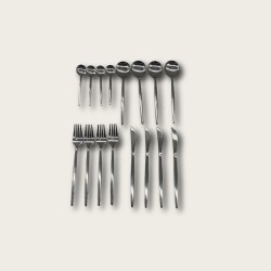 Silver Stainless Steel 16-Piece Dining Set